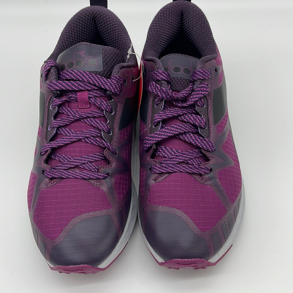 Diadora Women's Mythos Blueshield Trail Running Shoes Purple/Grey Size 9 M